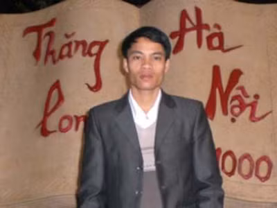 Ông cử 'gàn' và 'người cá' không chân