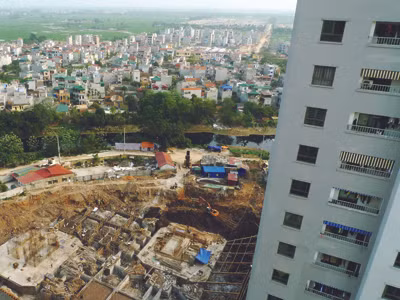 Luật xa thực tế, cán bộ xa dân