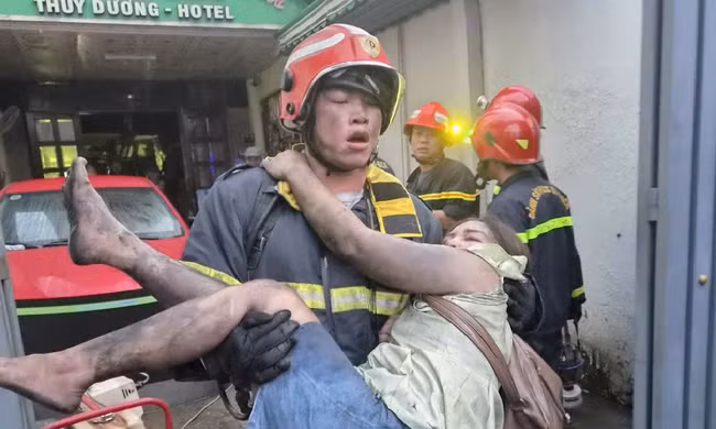 Đi từng ngõ, gõ từng nhà, rà từng hộ để ngăn chặn cháy nổ tại TPHCM