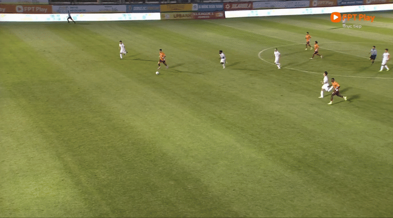 Đè bẹp Bình Dương, HAGL tiến dài trong cuộc đua trụ hạng ảnh 15