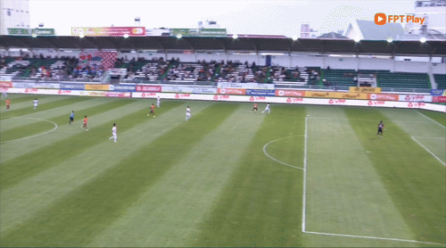 Đè bẹp Bình Dương, HAGL tiến dài trong cuộc đua trụ hạng ảnh 6