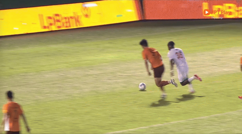 Hà Tĩnh đánh bại HAGL ngay tại Pleiku ảnh 13