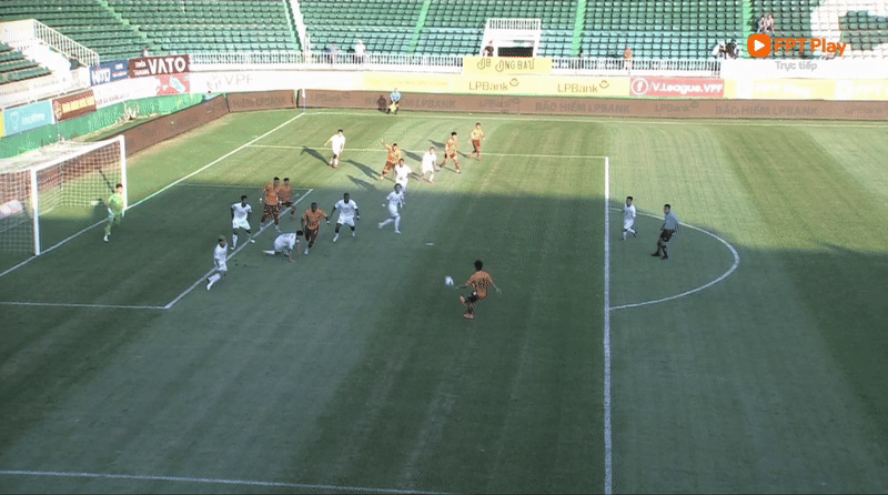 Hà Tĩnh đánh bại HAGL ngay tại Pleiku ảnh 3