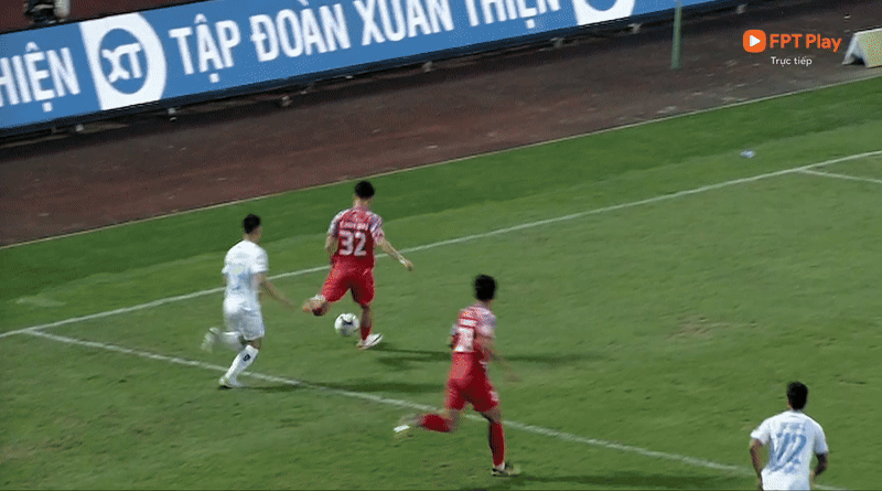 Tp Hồ Chí Minh chia điểm Nam Định trong trận cầu 2 thẻ đỏ ảnh 10 Tp Hồ Chí Minh chia điểm Nam Định trong trận cầu 2 thẻ đỏ ảnh 10