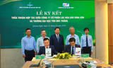 Phó Tổng Giám đốc BSR Phạm Minh Nghĩa và PGS.TS. Trần Trọng Đạo - Hiệu trưởng Trường Đại học Tôn Đức Thắng ký kết Thỏa thuận hợp tác