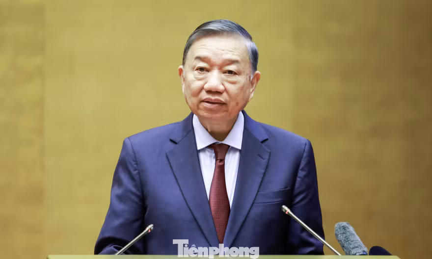 Thành lập Ban Chỉ đạo Trung ương về tổng kết thực tiễn và nghiên cứu sửa đổi, bổ sung Điều lệ Đảng
