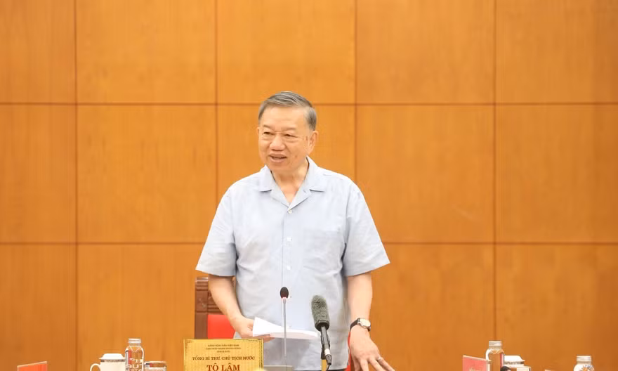 Đặt công nghiệp hàng hải đúng vị trí trong chiến lược xây dựng Việt Nam thành quốc gia biển mạnh