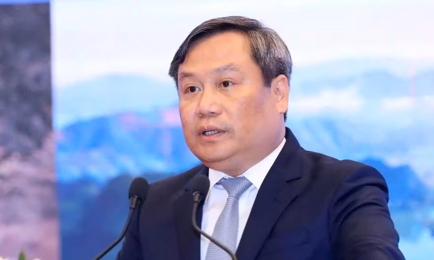 Chủ tịch Hà Nội: Tăng trưởng 11% là nhiệm vụ chính trị trọng tâm, không điều chỉnh thấp hơn
