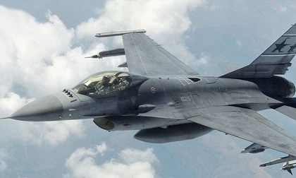 Campuchia yêu cầu Thái Lan dừng tấn công bằng tiêm kích F-16