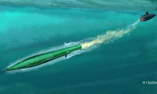 Siêu ngư lôi Hoot phóng từ tàu ngầm sẽ là cơn ác mộng đối với bất cứ tàu chiến, tàu hàng cỡ lớn nào. Minh họa: Forbes.