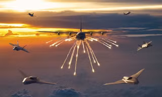 F-35 là máy bay chiến đấu tiên tiến và nguy hiểm nhất hiện nay. Nó tích hợp khả năng tàng hình, cảm biến và ưu thế thông tin để biến nhận thức tình huống thành hành động quyết đoán. Ảnh: Lockheed Martin.