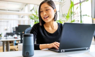 Nếu hacker chiếm quyền kiểm soát loa thông minh, họ có thể âm thầm nghe lén trong thời gian dài mà chủ nhân không hề hay biết. Ảnh minh họa: Credit Union.