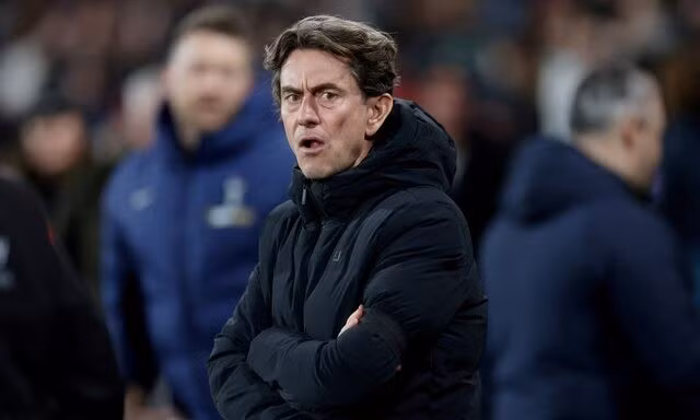 Thomas Frank mất việc sau 8 tháng dẫn dắt Tottenham.