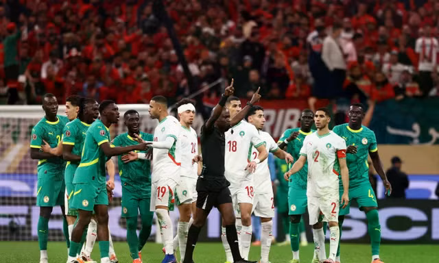 Morocco và Senegal.