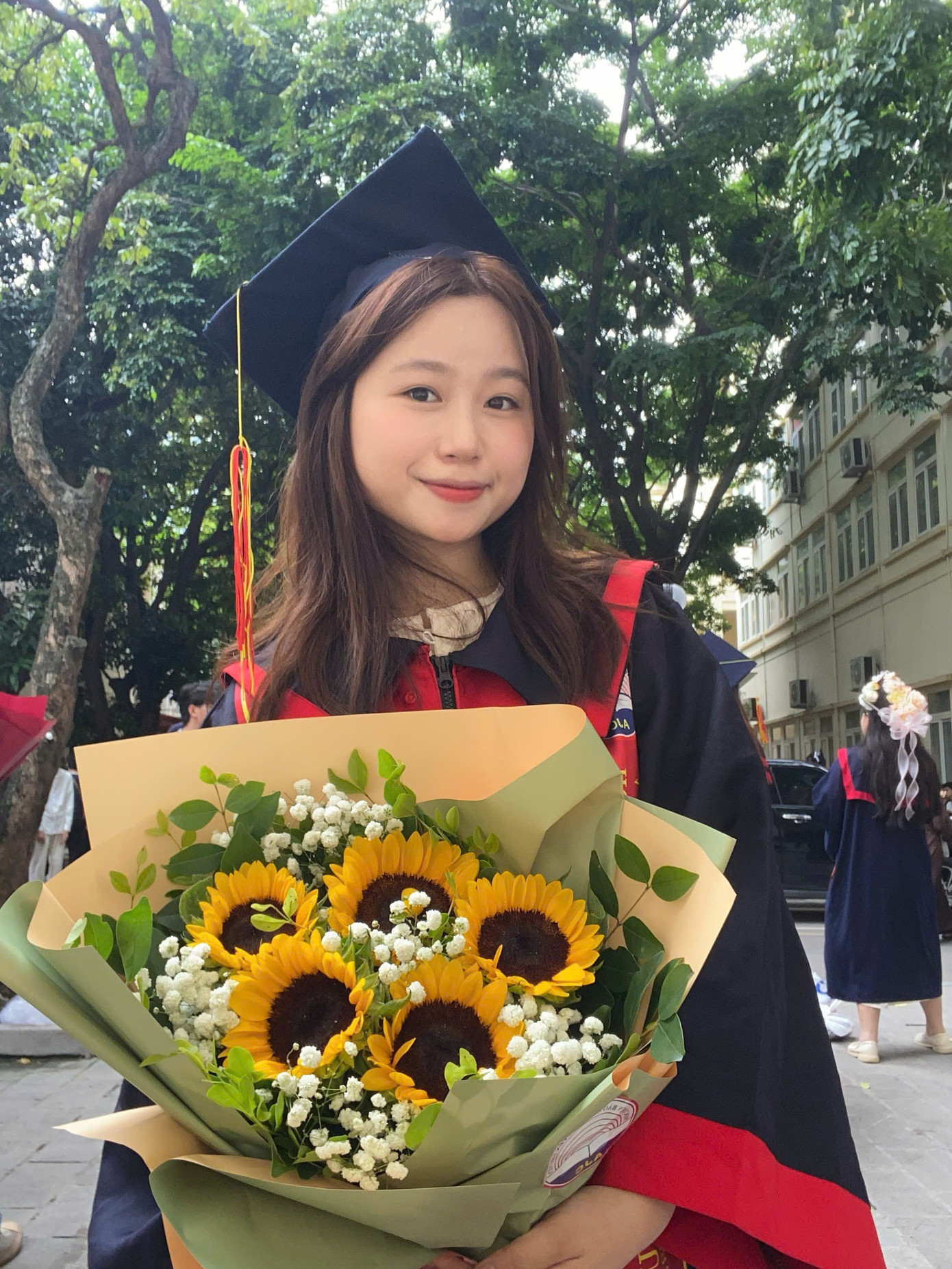 Nguyễn Phương Ninh, sinh viên năm 4 tại Học viện Báo chí và tuyên truyền anh-2-9.jpg