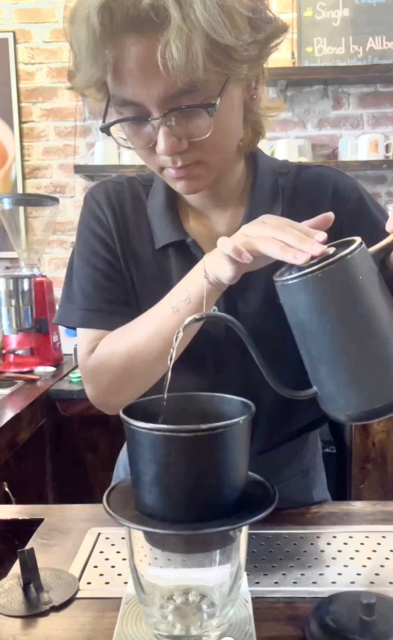 Mỗi công việc làm thêm là một bài học cho Vy trong cuộc sống. anh-3-3.jpg