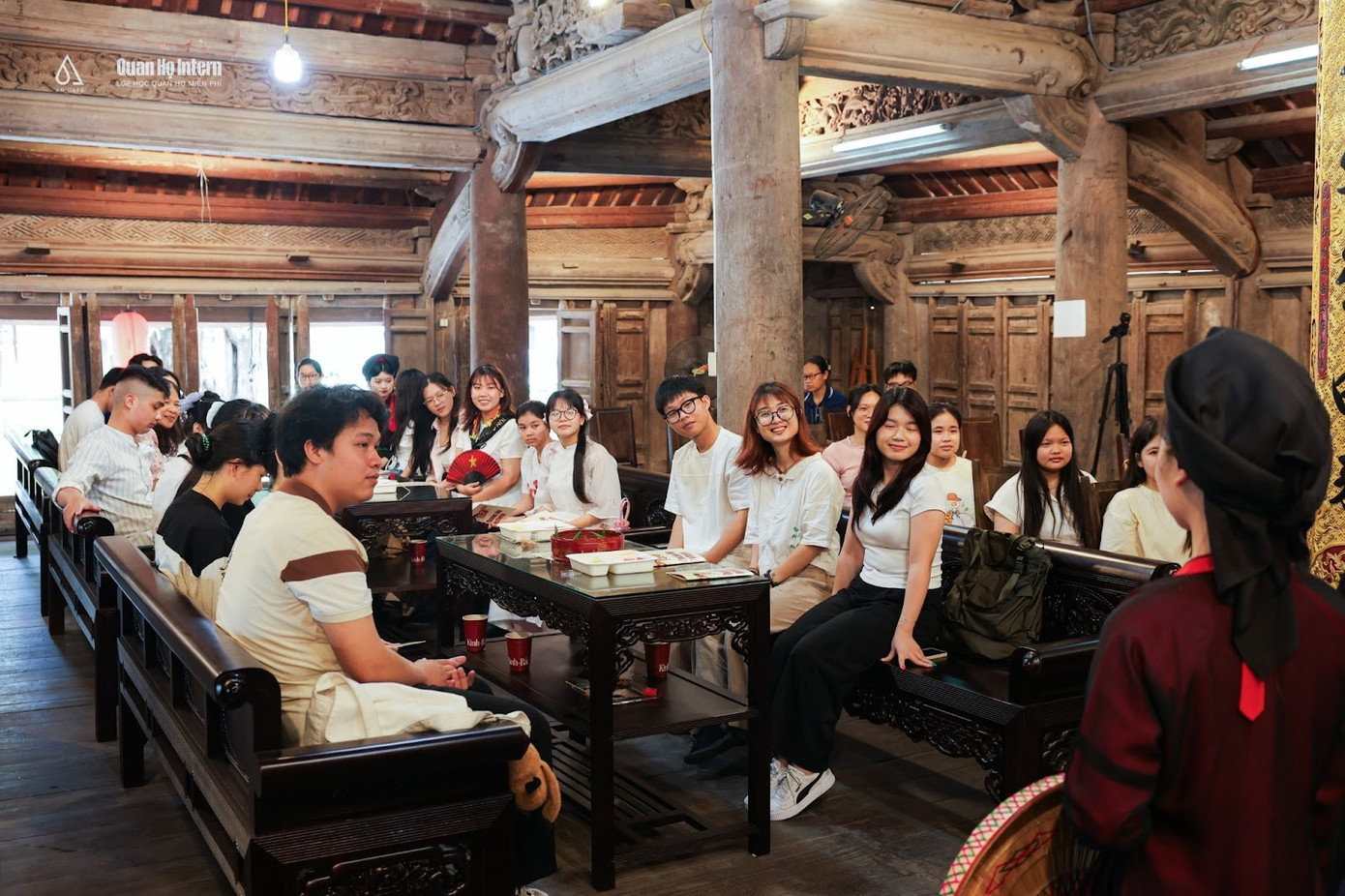 Đình làng Đình Bảng (Từ Sơn, Bắc Ninh) – không gian linh thiêng nơi lớp học Quan họ Intern được tổ chức.