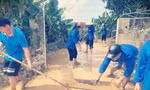 Tuổi trẻ Thanh Hóa hỗ trợ người dân khắc phục sau bão 