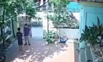 Clip thầy giáo đi xe máy tới nhà, tát liên tiếp vào mặt học sinh ở Thanh Hóa
