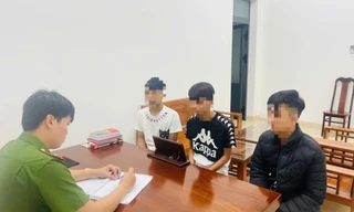 Nhóm thiếu niên khống chế người đàn ông đưa ra nghĩa trang đánh đập, cướp tài sản