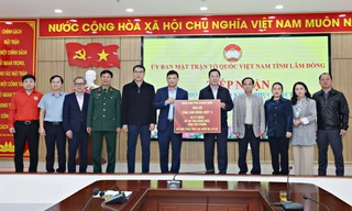  Lâm Đồng tiếp nhận 50 tỷ đồng và 30 tấn hàng hóa của tỉnh Quảng Ninh