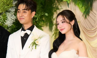 Hai con gái của Cindy Lư mừng mẹ lấy chồng, Đạt G khóc ở lễ cưới