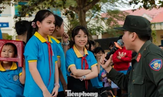 Tuổi trẻ TPHCM chung tay lo Tết sớm cho người dân, thiếu nhi vùng biên Lâm Đồng