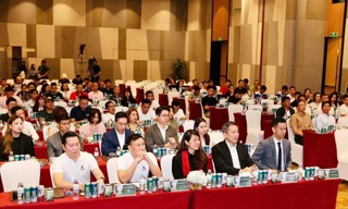 Quang cảnh buổi họp báo Lễ ra mắt Giải bóng đá 7 người vô địch quốc gia Bia Saigon Dragon Cup 2025.