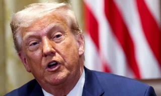 Thế giới mắc kẹt trong 'ma trận' thuế của ông Trump