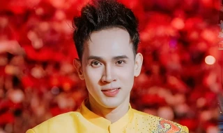 Ca sĩ Nguyên Vũ khác người