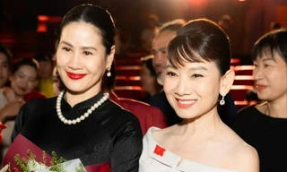 Cả showbiz Việt đi xem 'Mưa đỏ'