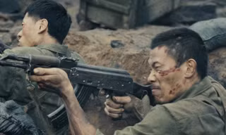 'Mưa đỏ' cán mốc 100 tỷ sau 3 ngày