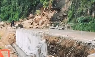 Hình ảnh được người dân ghi lại trưa 28/9 trên đèo Đại Ninh.