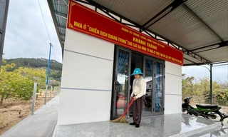 Người dân vùng lũ phấn khởi đón Tết trong ngôi nhà mới