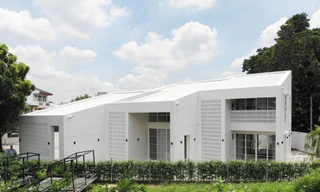 Giải pháp 'xoay nghiêng' nhà giúp không gian luôn thoáng mát