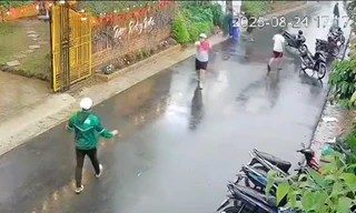 Một đối tượng hăm doạ người can ngăn khi xảy ra sự việc