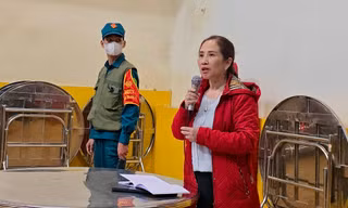 Vụ dân tố 'thực phẩm bẩn' tuồn vào trường học ở Lâm Đồng: Tạm đình chỉ công tác hiệu trưởng