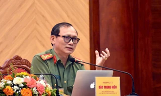 Chuyên gia tội phạm học nói về hiệu ứng tâm lý khiến một số người nổi tiếng 'bất chấp' bảo vệ NTK Công Trí