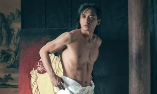 Số phận hai bộ phim 18+ né cơn sốt 'Mưa đỏ'