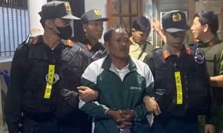 Bắt đối tượng dùng súng tự chế bắn công an bị thương sau khi hành hung vợ con