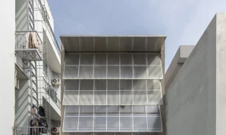 Thiết kế tích hợp sinh thái và không gian sống linh hoạt trong nhà ống