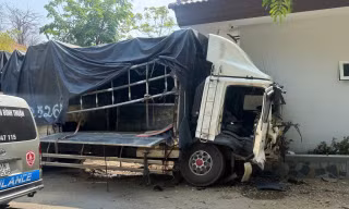 Khởi tố vụ xe tải lao xuống dốc núi Tà Zôn khiến 3 người tử vong