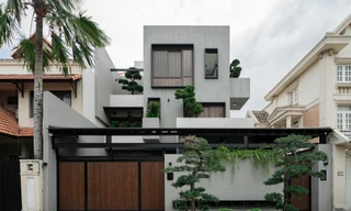 Ngôi nhà mang tinh thần tối giản, yên bình giữa phố thị