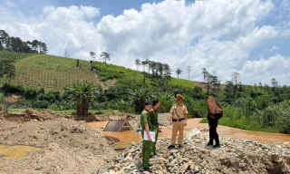 Công an tỉnh Lâm Đồng tiến hành kiểm tra bãi