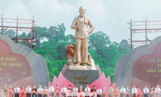 Tổng Bí thư Tô Lâm dự lễ khánh thành Tượng đài Bác Hồ ở Tân Trào