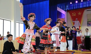 Anh Đồng Mạnh Linh, Phó Bí thư Tỉnh Đoàn Lào Cai phát biểu tại chương trình.