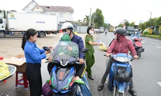 Đồng Tháp: “Trạm dừng chân nghĩa tình” làm ấm lòng người dân xa quê