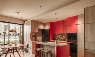 Căn hộ nhỏ 'chơi' màu khác biệt tạo nên không gian ấn tượng