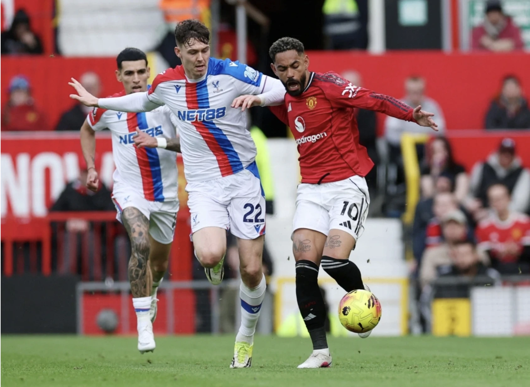 MU vượt lên dẫn trước 2-1 trước Crystal Palace nhờ pha lập công của Sesko
