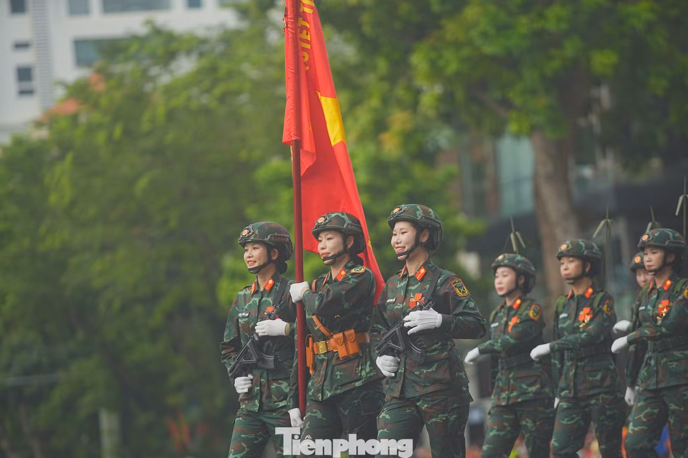 tp-nusiquan9.jpg